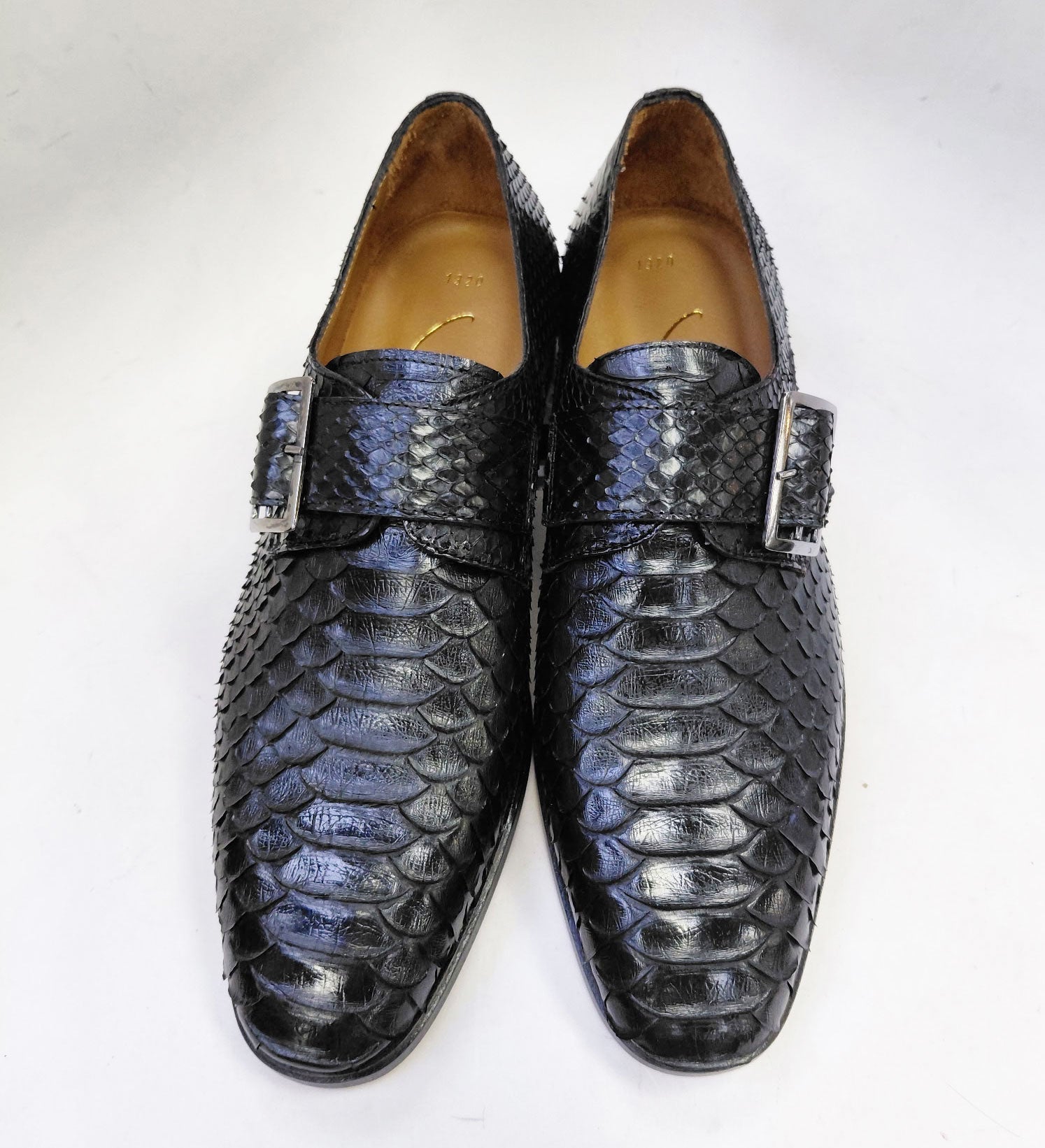 Style: 002-1320-Black