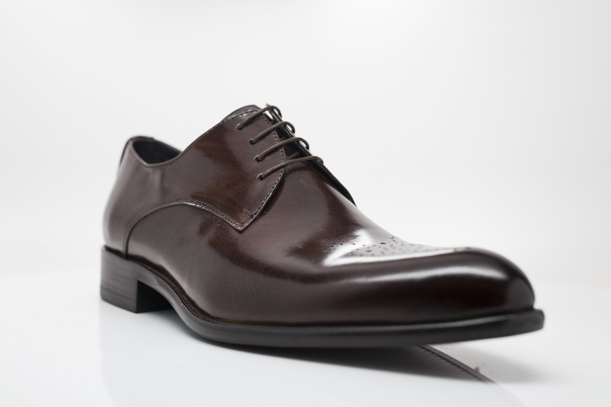 Burnished Calfskin Lace-Up Oxford Chestnut