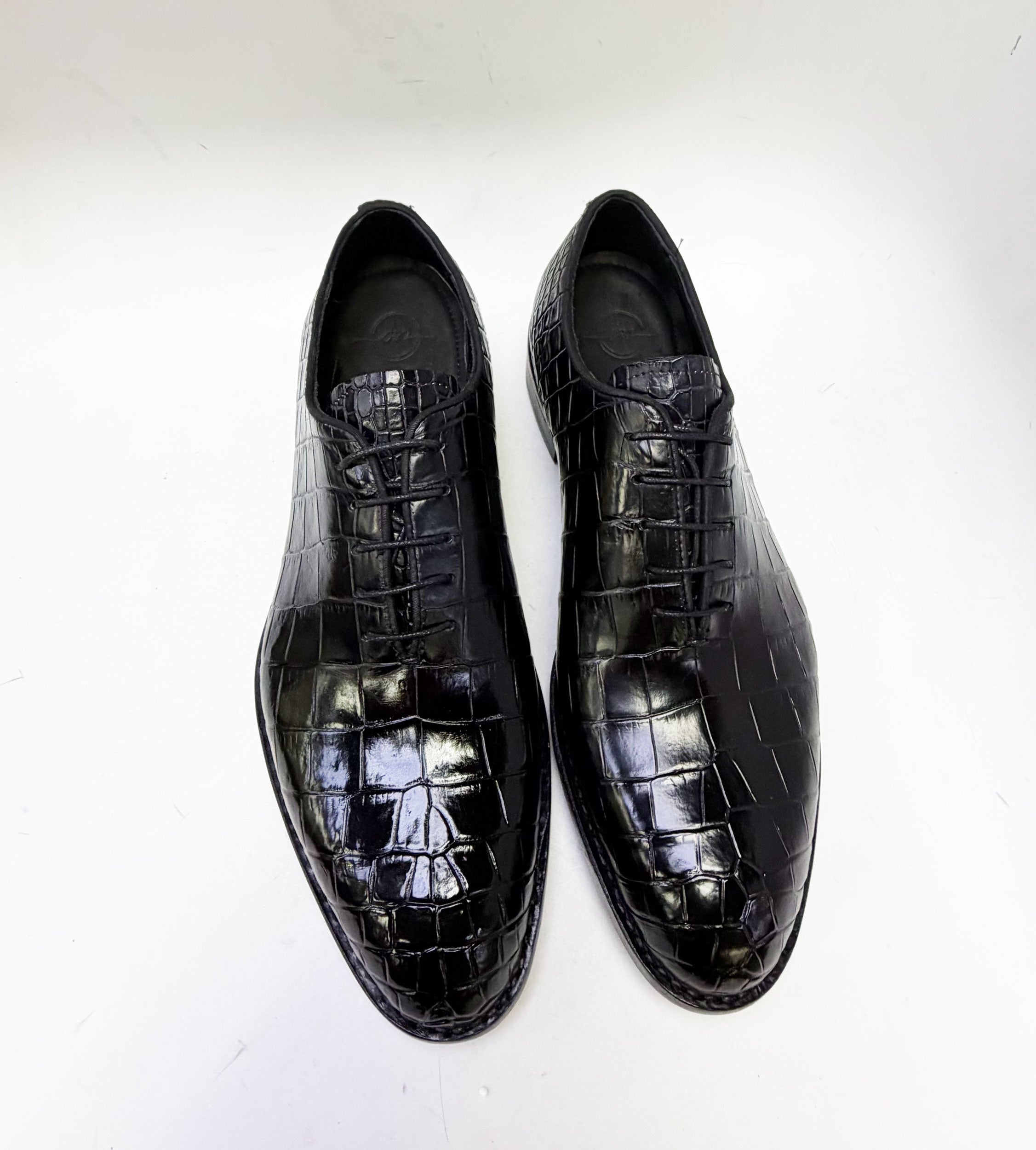 Style: Georgia-Black